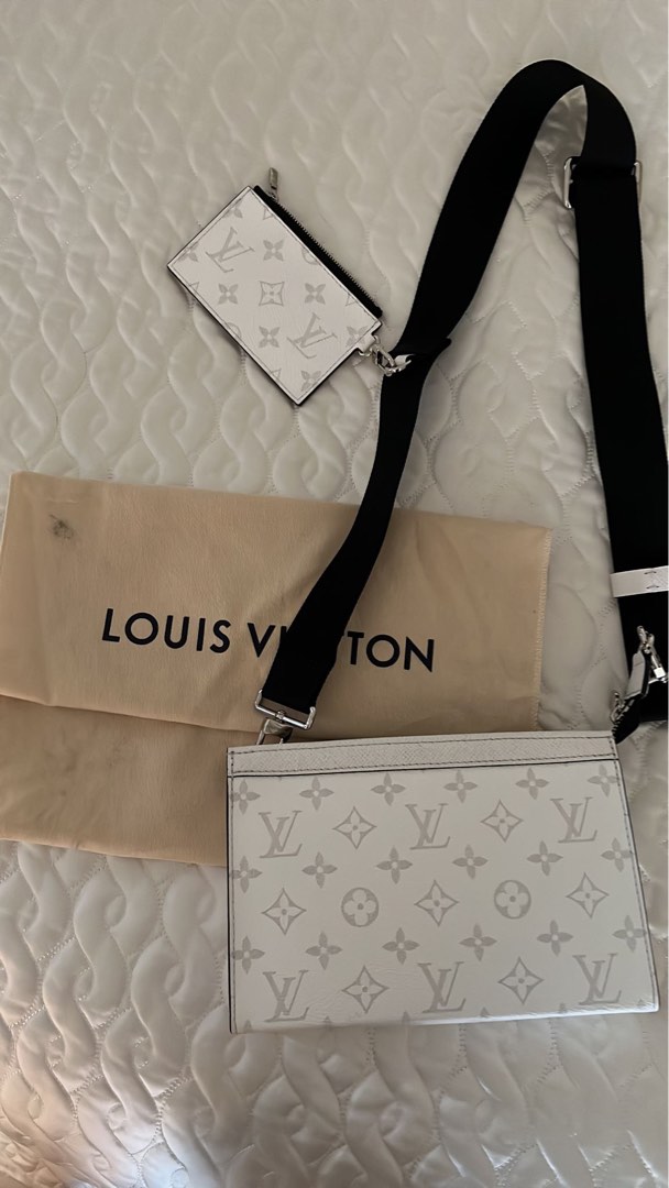 White lv hotsell bag