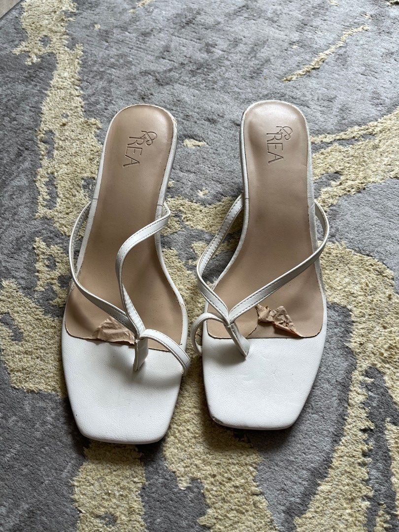 White thong heels online