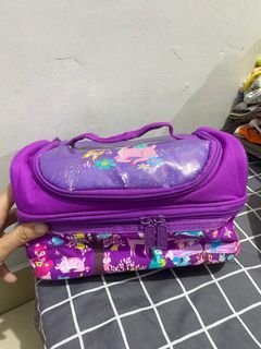 Lunch box Smiggle