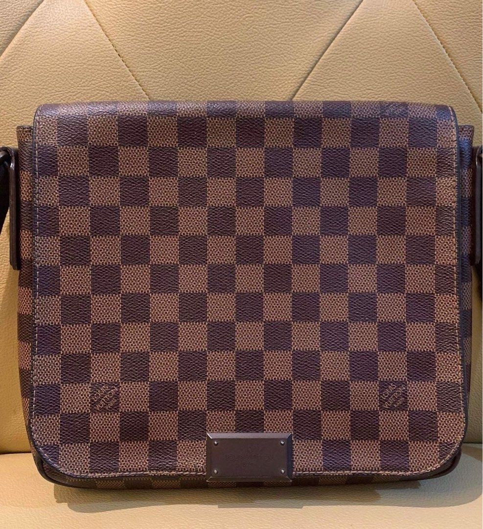 Raya sales Louis vuitton men crossbody district PM, Luxury, Bags & Wallets  on Carousell