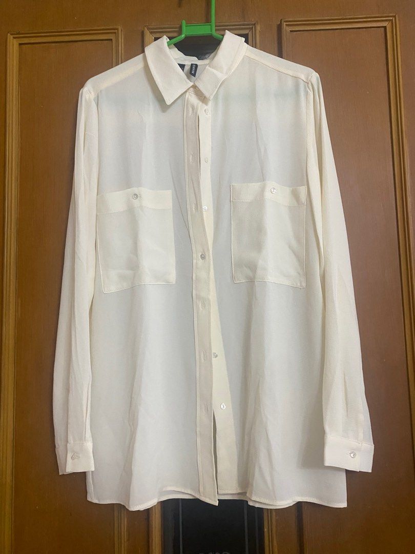 Mango White Button Down (Category: Blouses) located in Muntinlupa City. Submitted by karenstreasurebox (Listing ID 1250440578, Image 1). Description: .