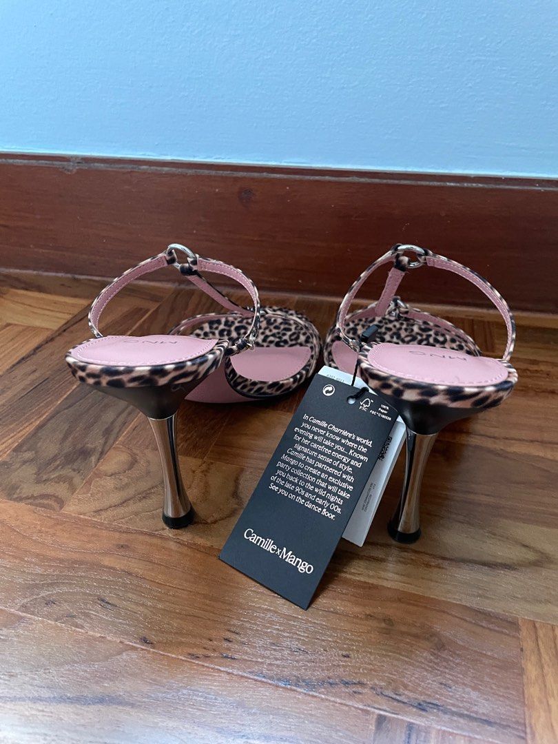 Coach camille 2024 bow sandal