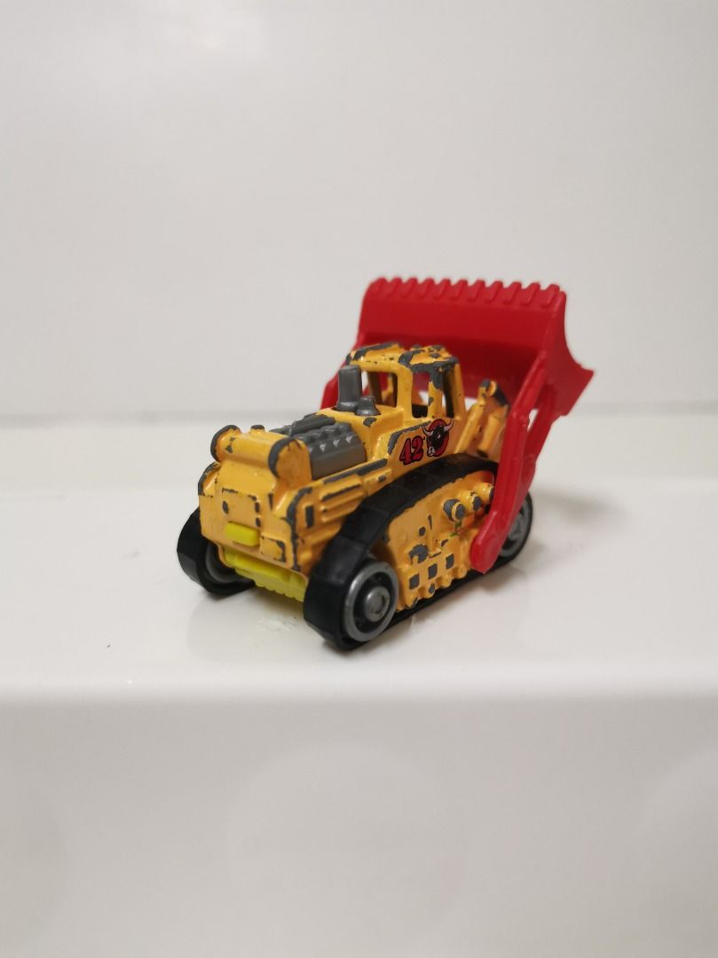 Vintage 1975 Matchbox No. 64 Caterpillar Bulldozer Diecast Toy - 1:64 Scale, Black, Part Of 1-75 Series (Tracks Only)