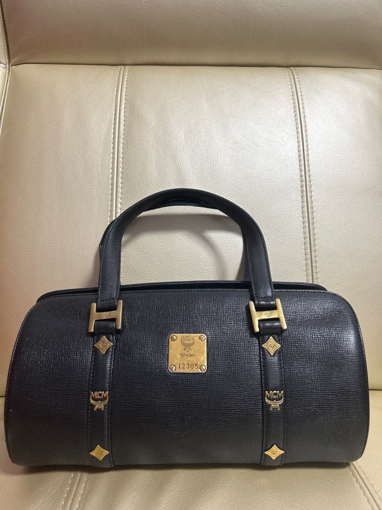 Black online mcm handbag