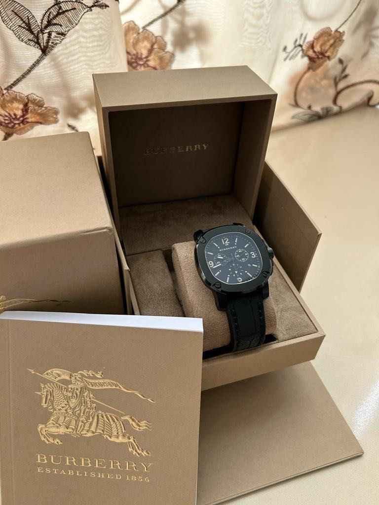 Mens gold top burberry watch