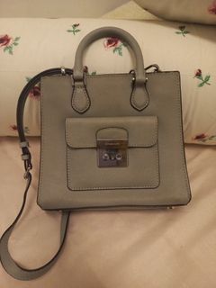 (Category: ) located in . Submitted by adila117 (Listing ID 1250506856, Image 1). Description: .