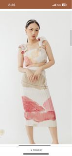 pleated Sadie top