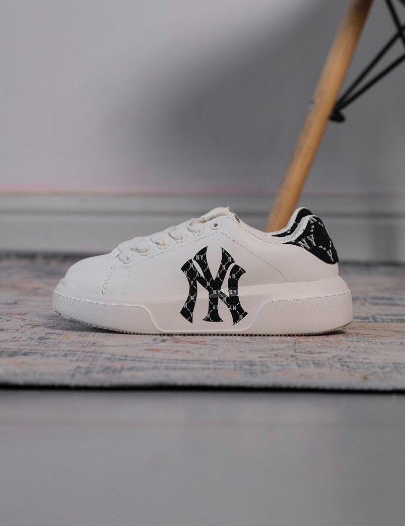 MLB Chunky Classic New York Yankees Shoes Black 3ASXXA11N-50BKS