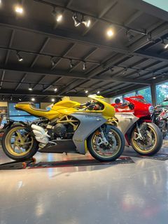 Mv Agusta Superveloce 800