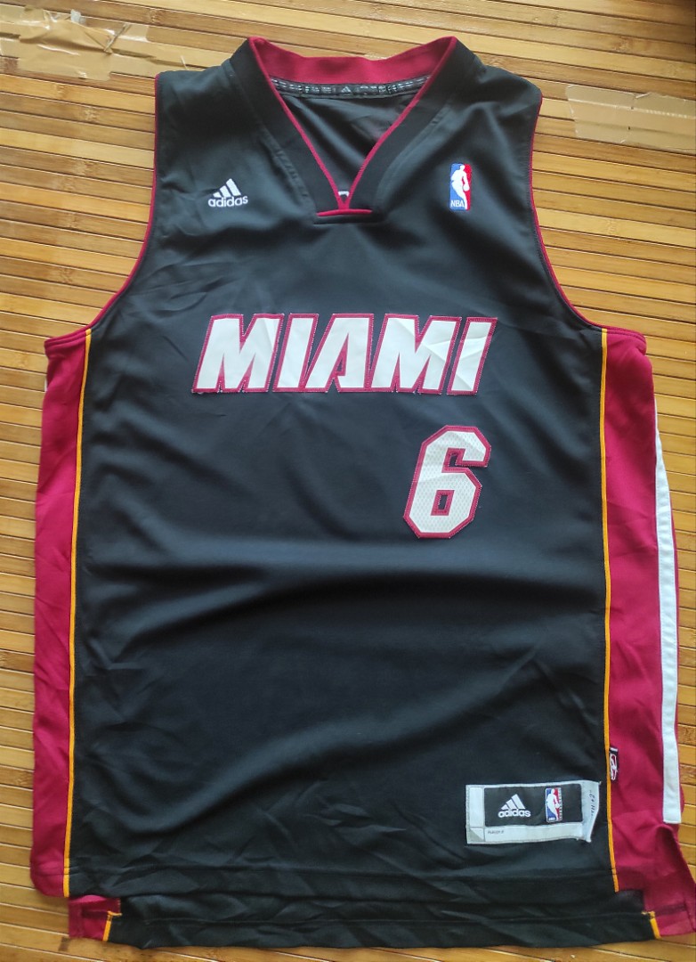 Adidas Authentic LeBron James Miami Heat Jersey M, Men's Fashion,  Activewear on Carousell