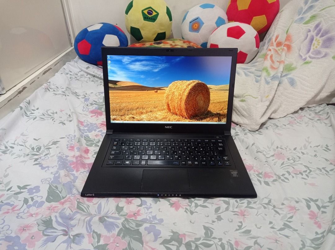 送料無料 新品マウス付き 中古良品 高速SSD Wi-Fi 10.1型 タブレット