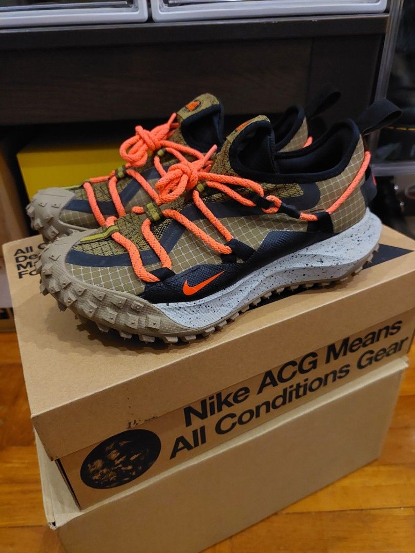 Nike acg trail best sale shoes