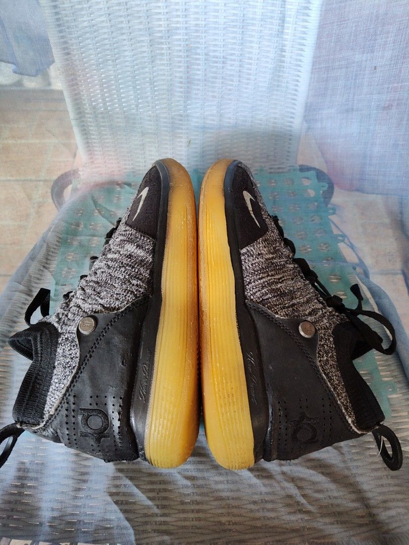 Nike Zoom KD 11 XI Basketball Shoes Kevin Durant Black Gray Size 42, Fesyen  Pria, Sepatu , Sneakers di Carousell