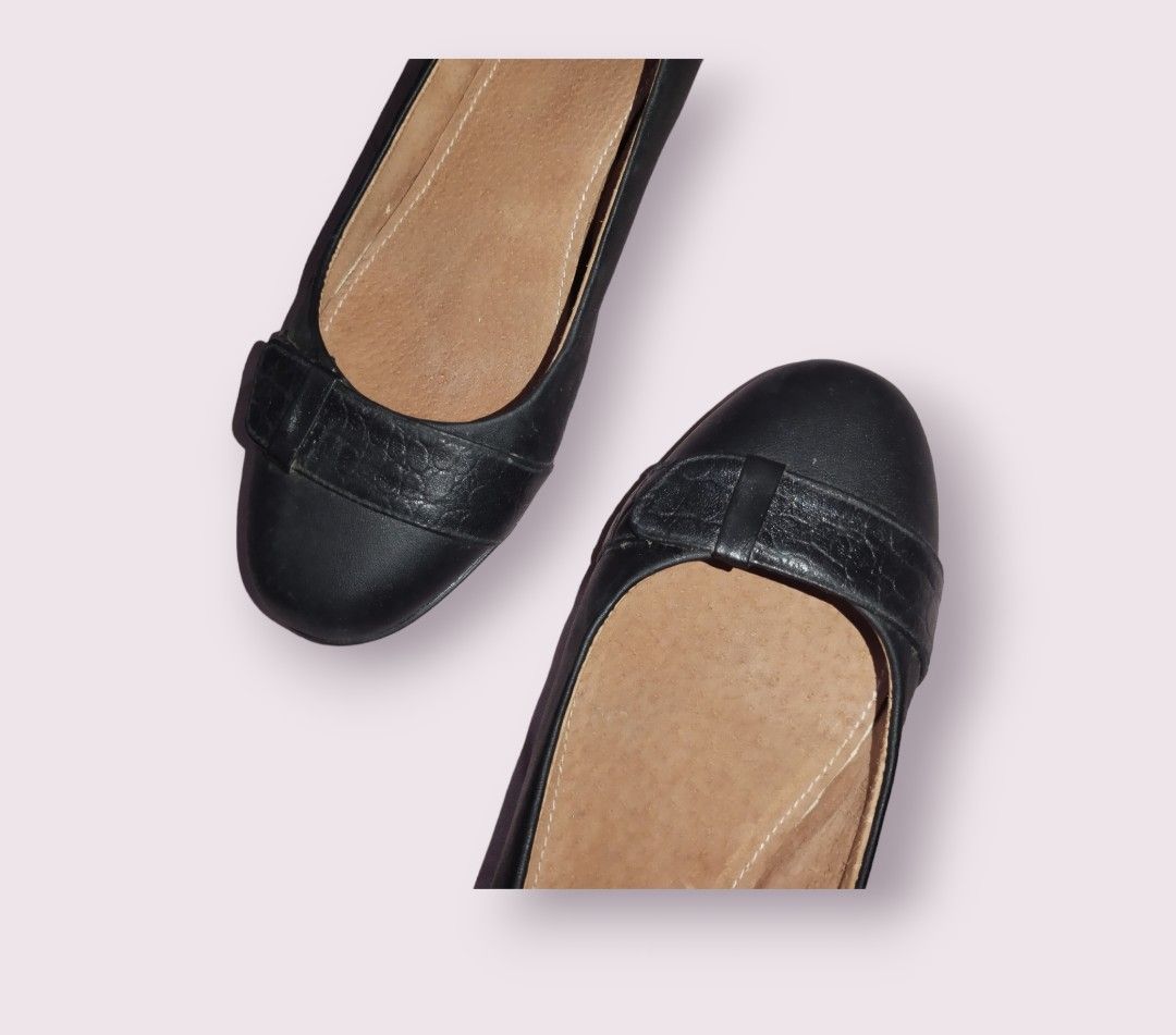 OFFICE SCHOOL SHOES Women s Fashion Footwear Shoe inserts on Carousell
