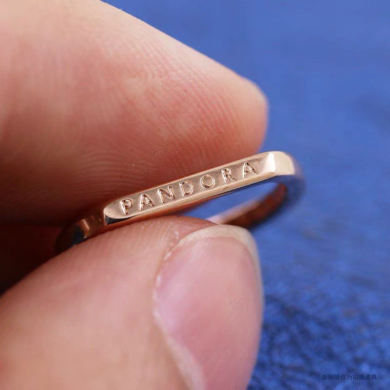 Pandora sparkling bar online stacking ring