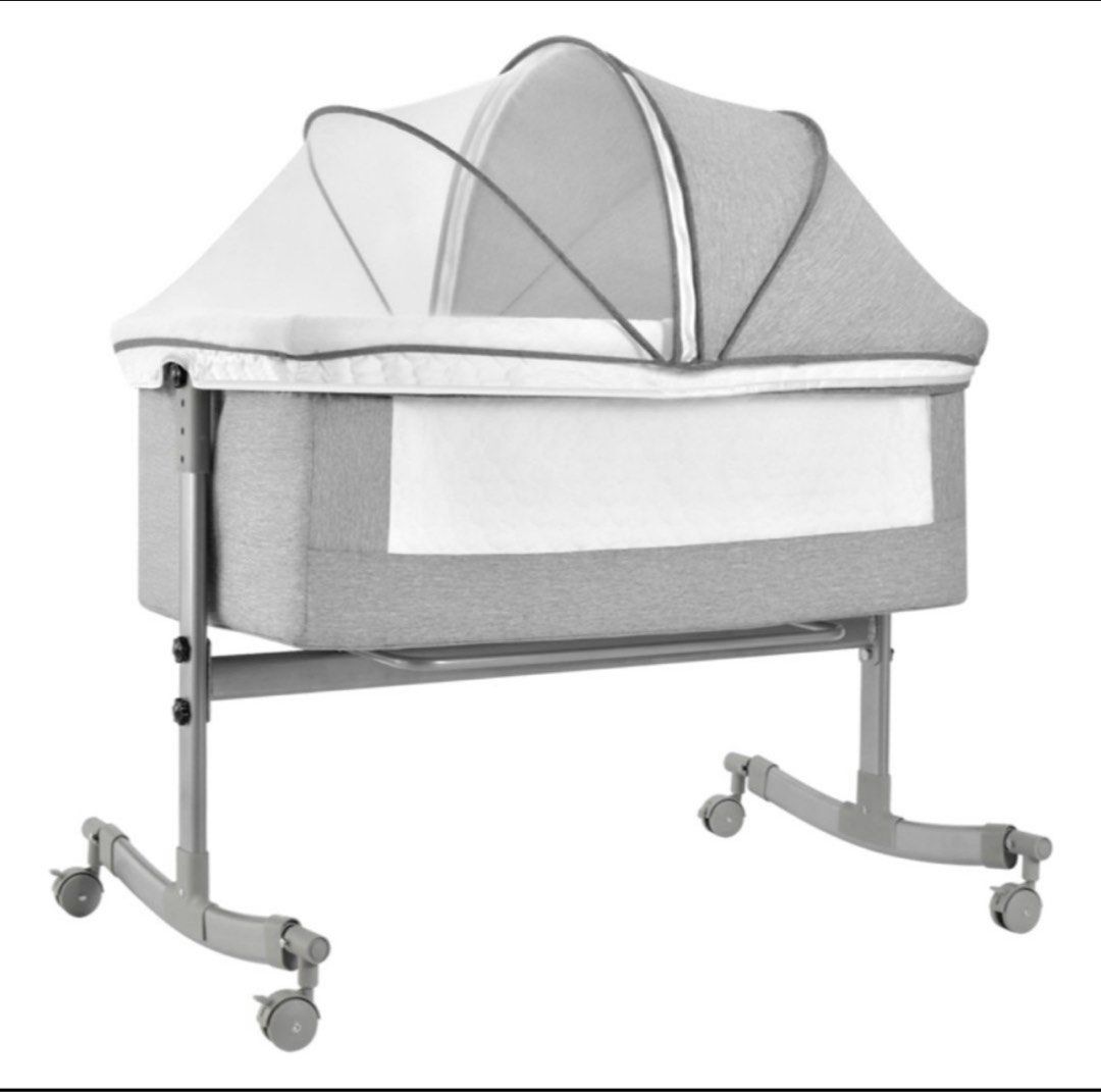 Portable baby cot/crib, Babies & Kids, Baby Nursery & Kids Furniture