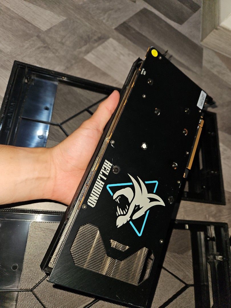 Power color Radeon Rx 6700xt Hellhound, Computers & Tech, Parts ...