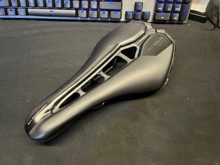 （分類：）位於 。 由 hoklam_0710 提交（商品編號 1250439987，圖片 1）。簡介： 。