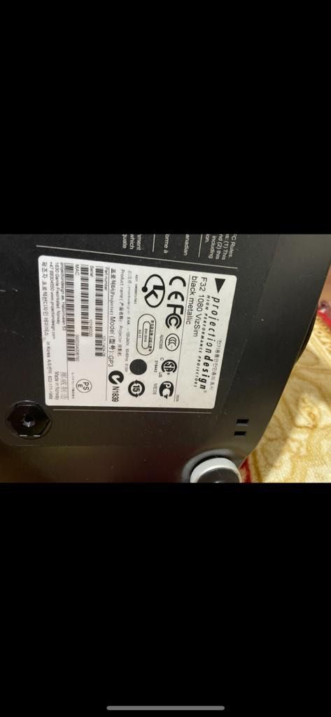 Projector (Category: Projectors) located in Singapore. Submitted by scarlet_1610 (Listing ID 1250413402, Image 4). Description: $250 price negotiable. Still in good condition .