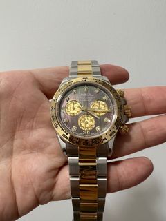 (Category: ) located in . Submitted by allaboutwatches (Listing ID 1250521821, Image 1). Description: .
