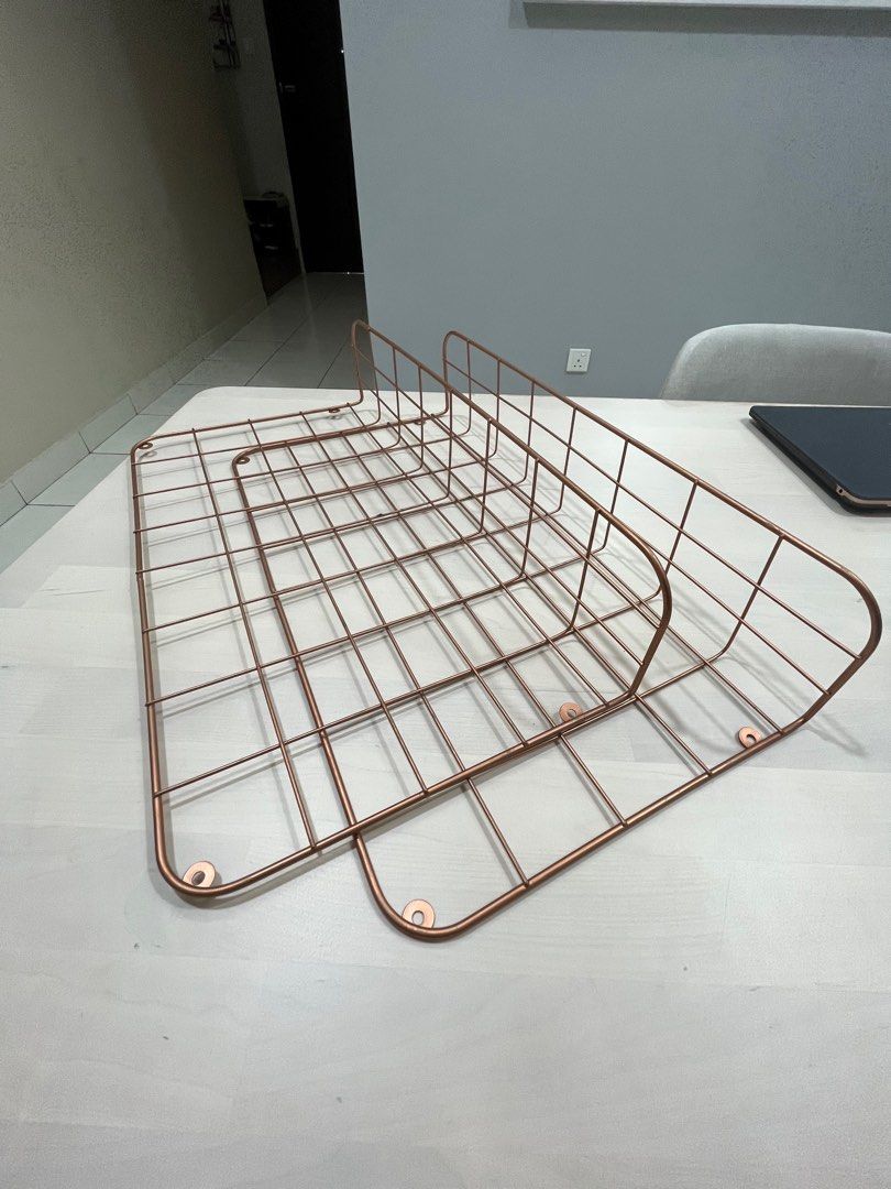 Rose gold metal grid wall photo display (2 units), Furniture & Home