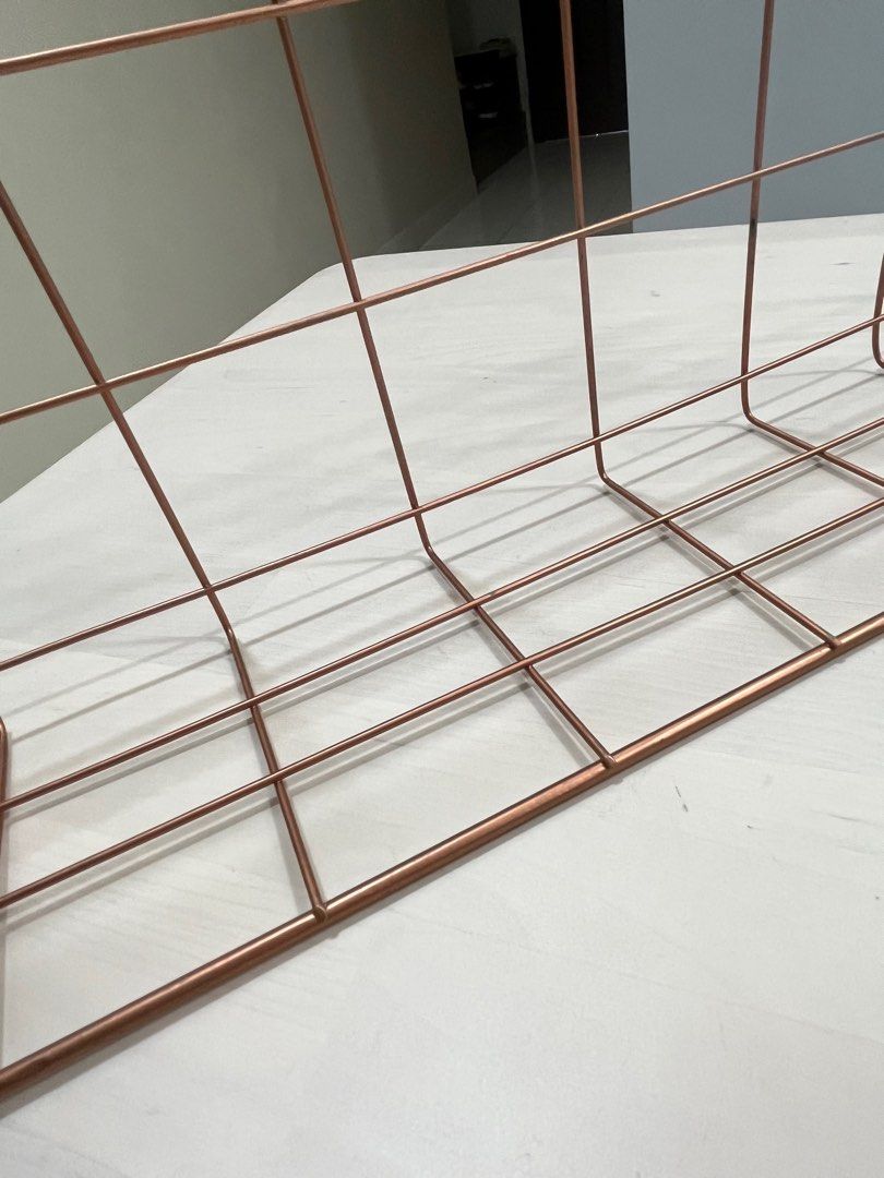 Rose gold metal grid wall photo display (2 units), Furniture & Home