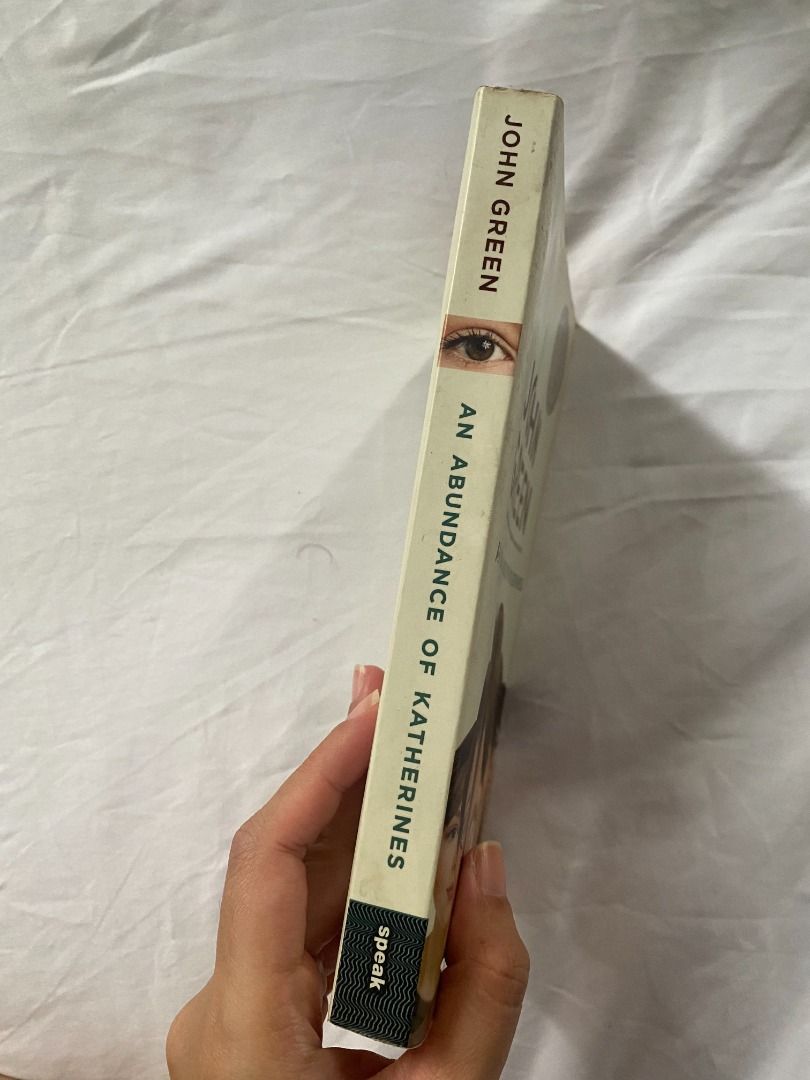 Second Hand John Green book (Category: Storybooks) located in Navotas City. Submitted by hellolades (Listing ID 1250468861, Image 2). Description: Second Hand John Green book. RFS: decluttering. bought kindle already..