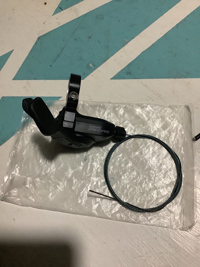 Shimano 105 front derailleur, Sports Equipment, Bicycles & Parts, Parts