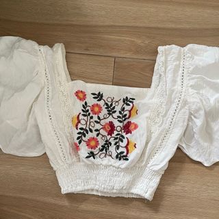(Category: ) located in . Submitted by closetbyless (Listing ID 1250457189, Image 1). Description: .