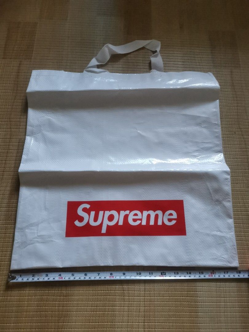 Supreme carrier bag top