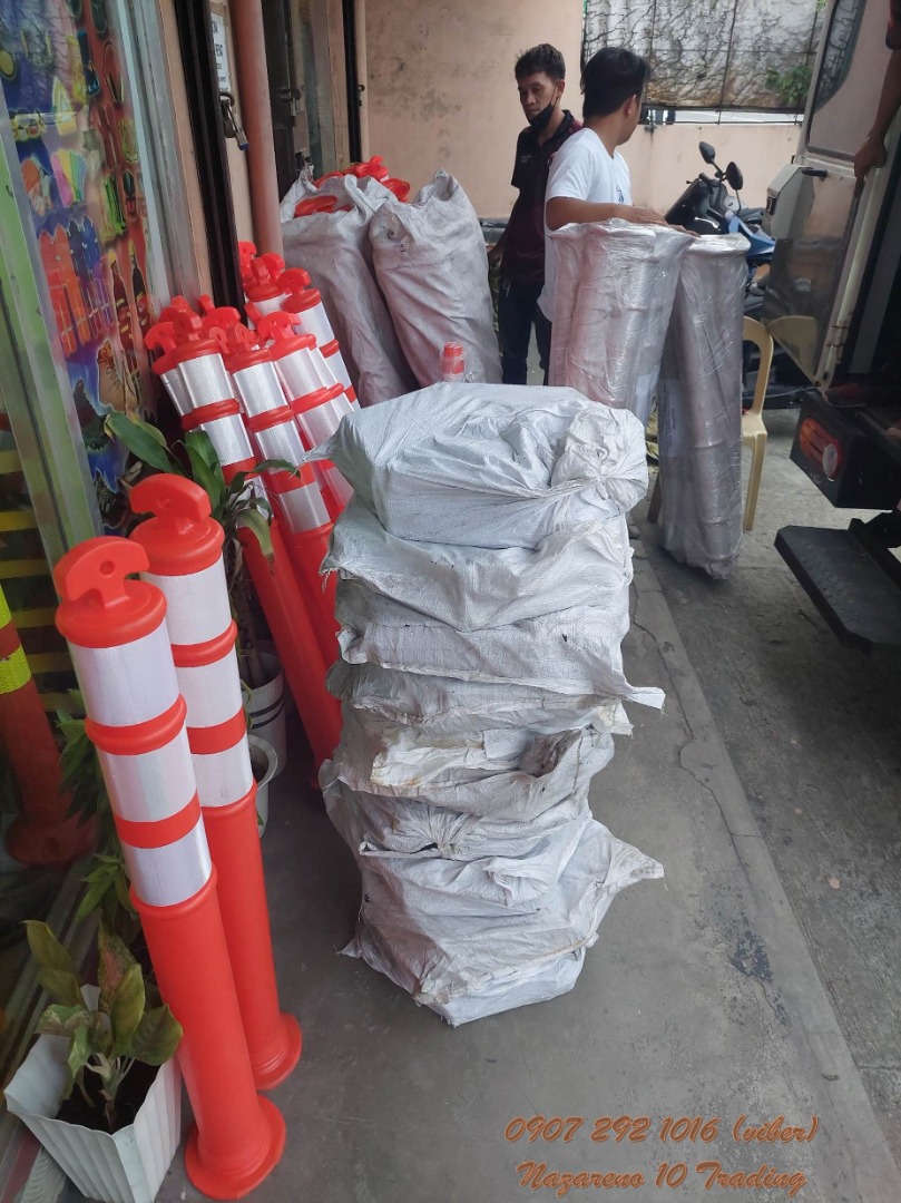 T bollard post 696 on Carousell