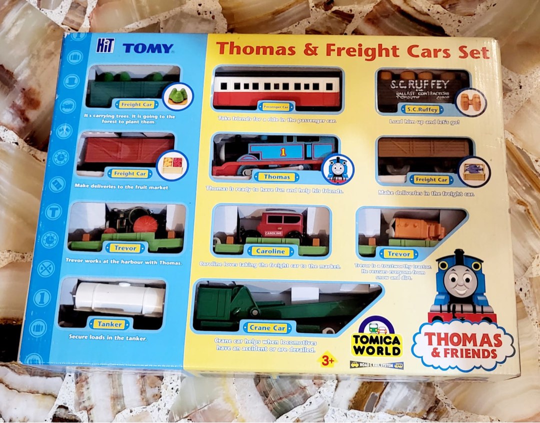 Thomas and freight cars set top