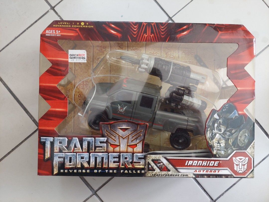 Transformer Ironhide, Hobbies & Toys, Toys & Games on Carousell