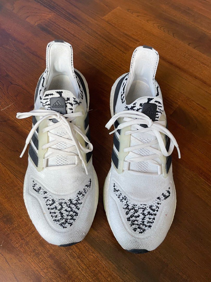 US 10.5 Adidas Ultraboost 22 Men s Fashion Footwear Sneakers