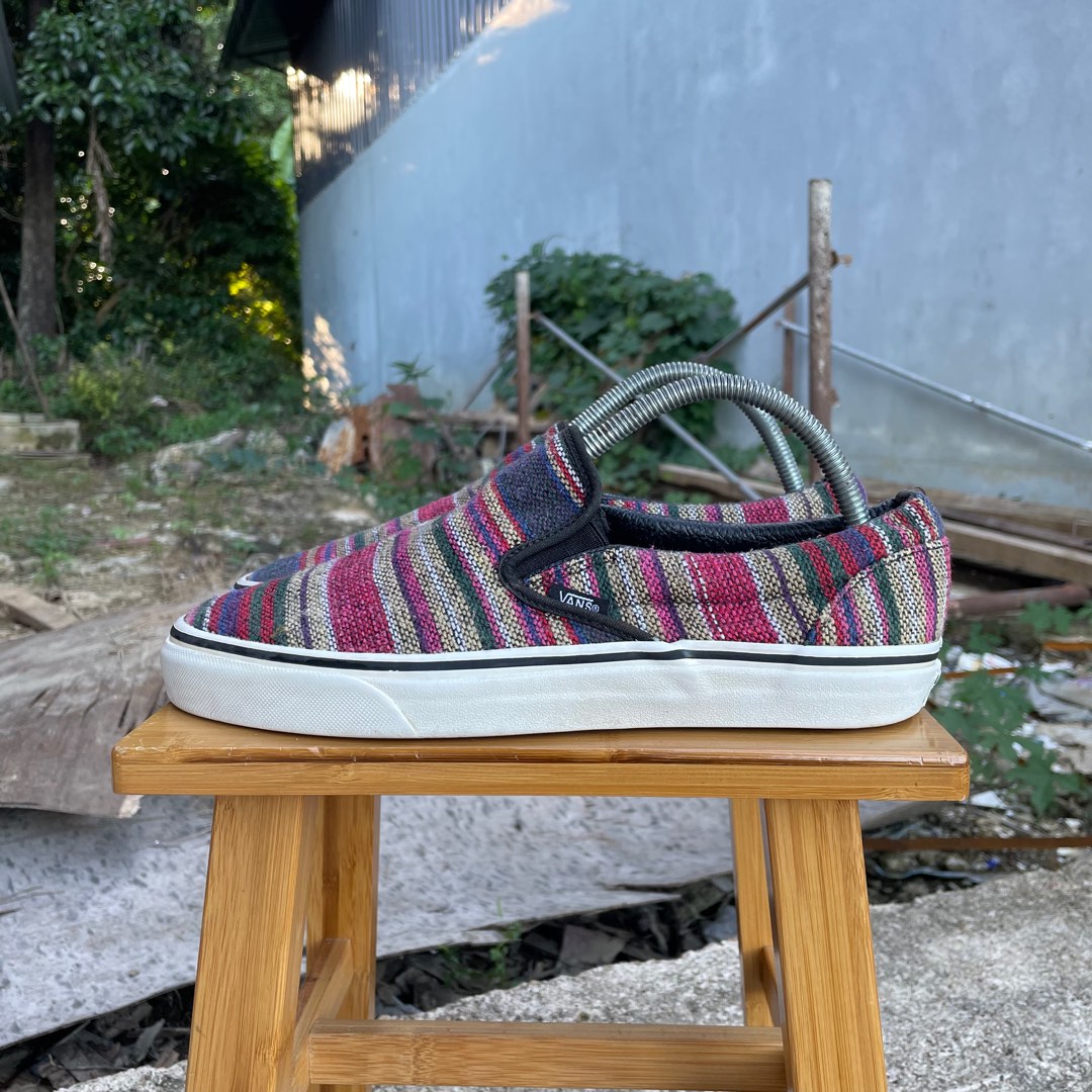 Baja vans slip on store