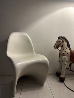 Vitra x Virgil Abloh Replica Chair
