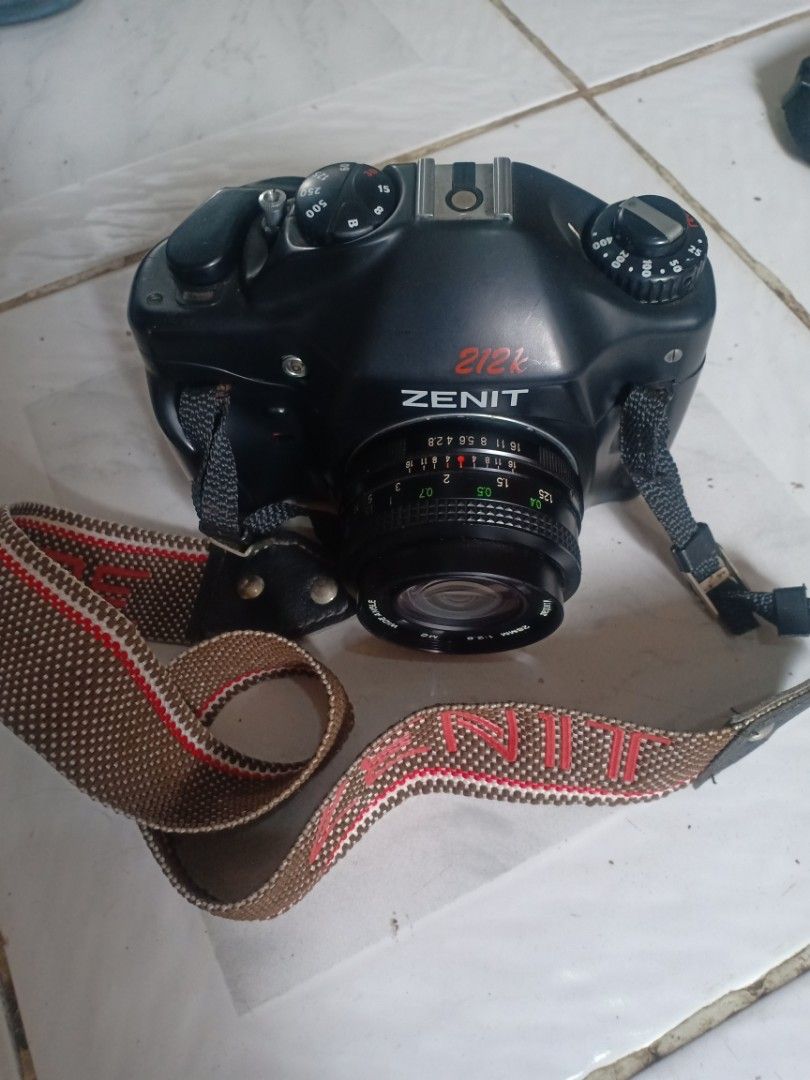 Vintage camera zenit 212k (Category: Cameras) located in San Pablo. Submitted by cortezkaye (Listing ID 1250426243, Image 1). Description: original zenit 212k professional good as brandnew.
