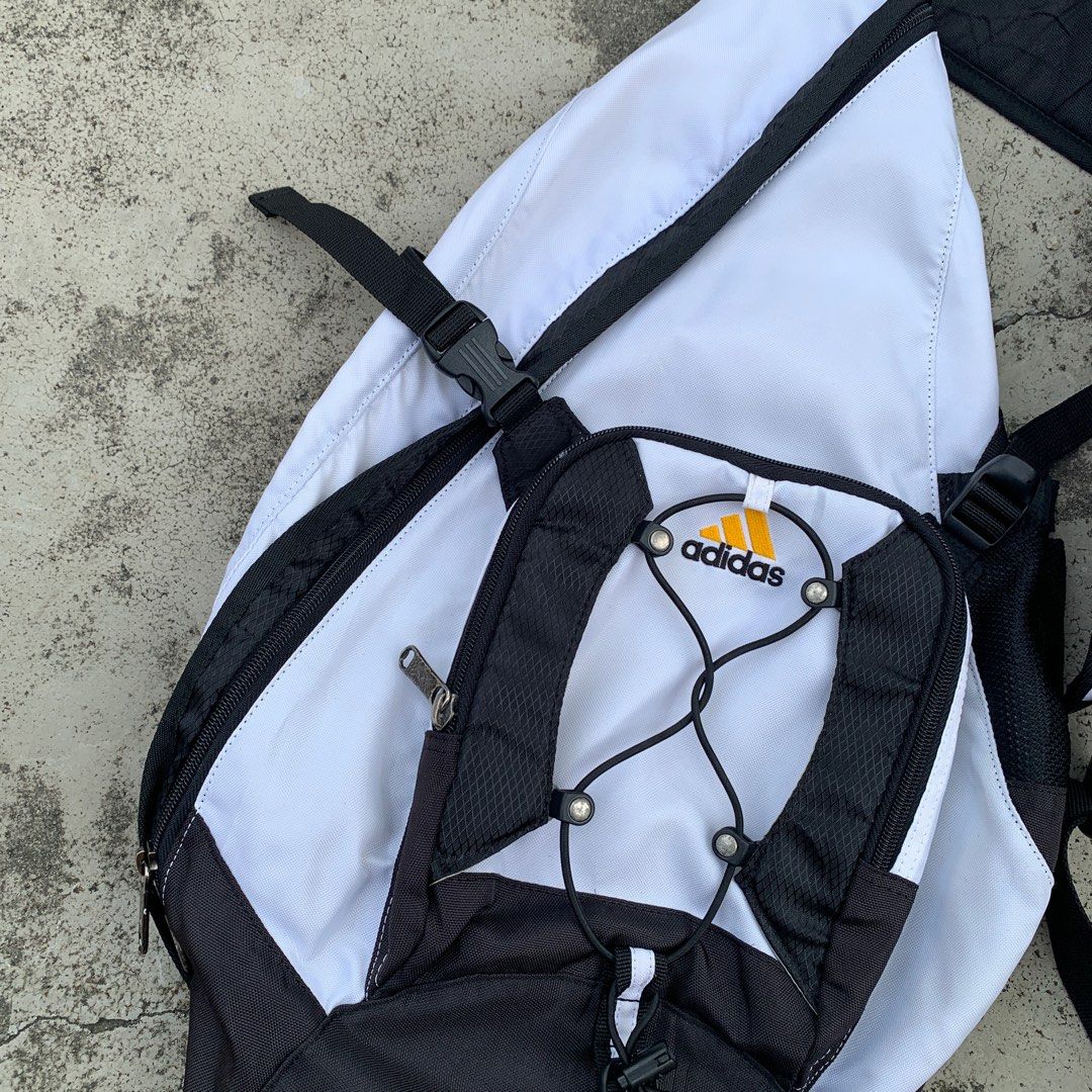 VINTAGE Y2K ADIDAS CROSSBODY BAG, Men's Fashion, Bags, Backpacks on