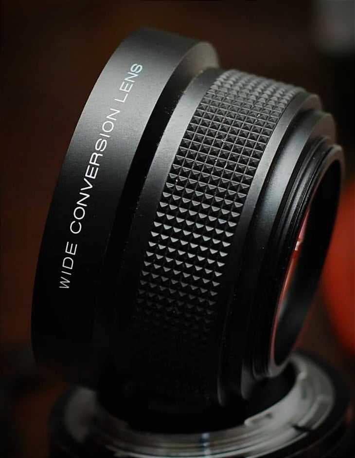 wide conversion lens (Category: Lens & Kits) located in Quezon City. Submitted by kaije2008 (Listing ID 1250451390, Image 1). Description: wide conversion lens 47mm thread only sample photo included sm north area.