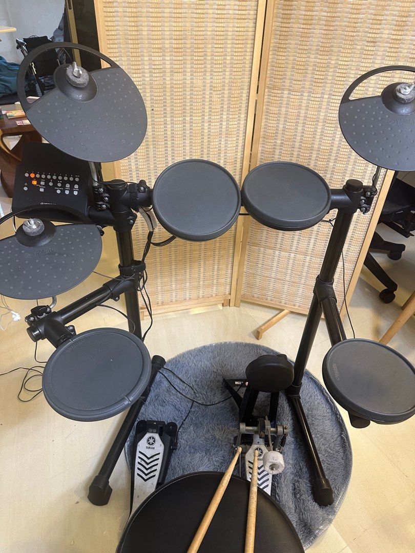 Yamaha DTX450K Electronic Drum Set, Hobbies & Toys, Music & Media