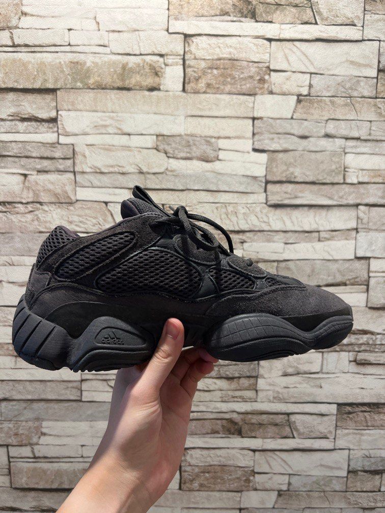Kanye discount sneakers 2018