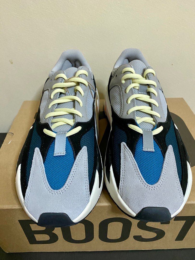 Fake yeezy 700 waverunner on sale
