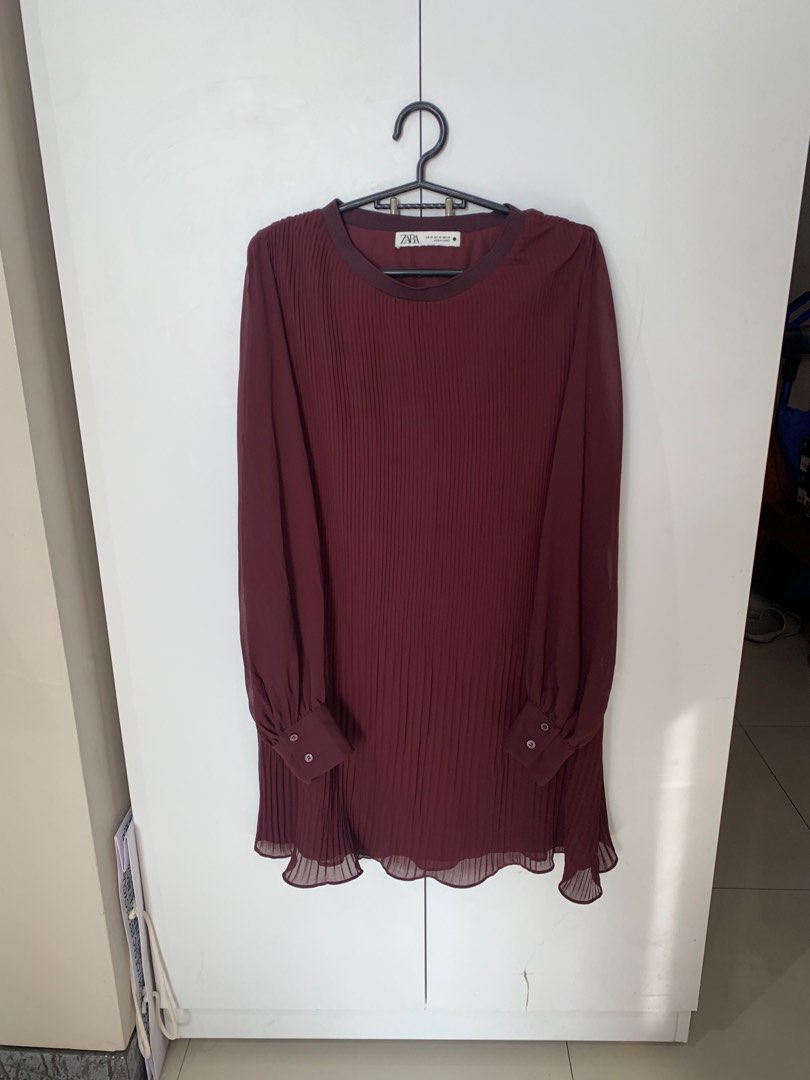 Zara Dress (electric pleats) on Carousell