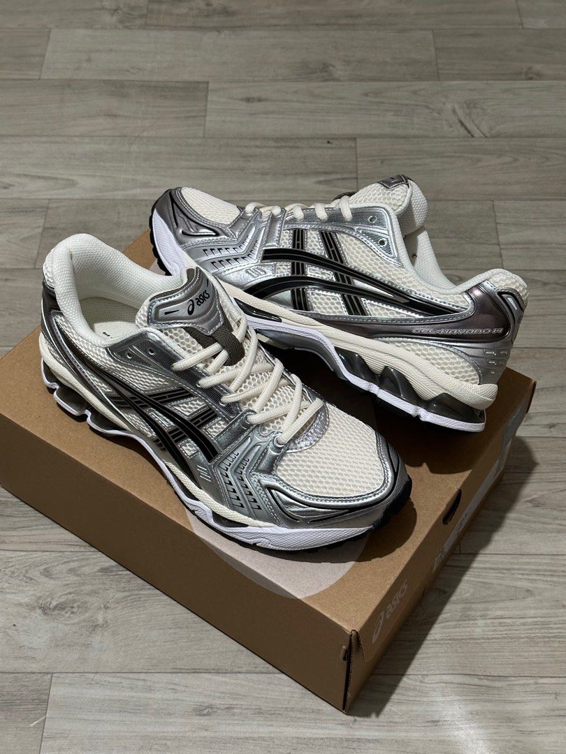 100 Authentic Asics Gel Kayano Cream Black SIZE 9 US 8 UK Men s