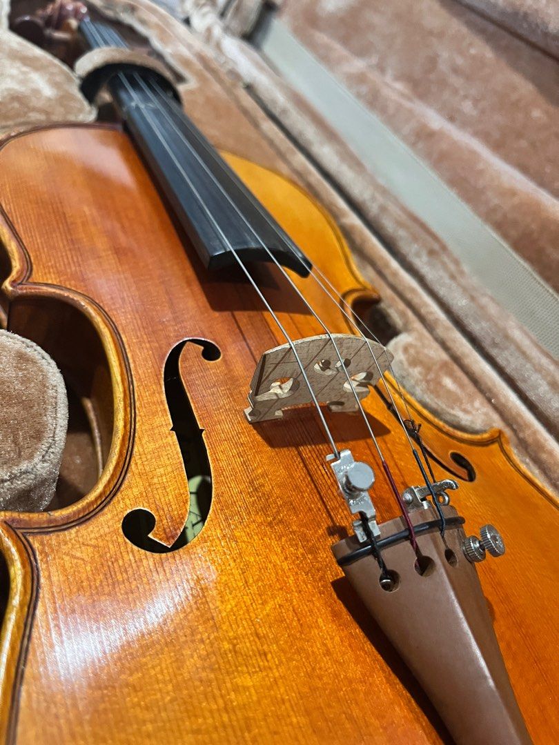1/2 used violin for sale, Hobbies & Toys, Music & Media, Musical