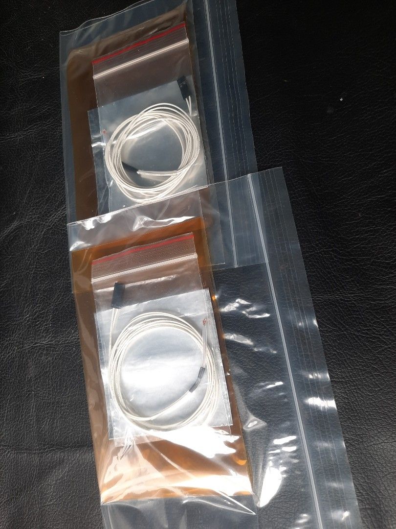 What is the function of the 3d printer heat bed