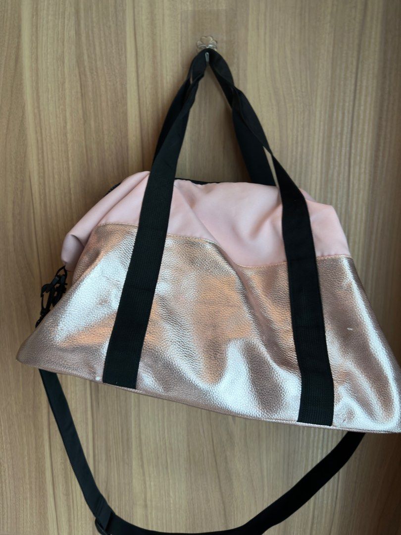 Gym bag cotton on deals