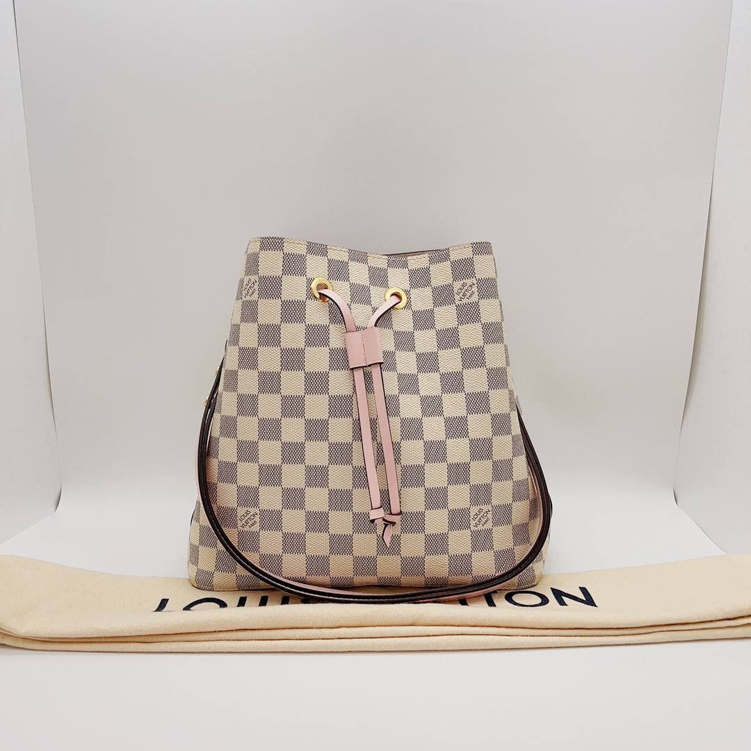 Louis Vuitton Zippy XL Wallet, Luxury, Bags & Wallets on Carousell
