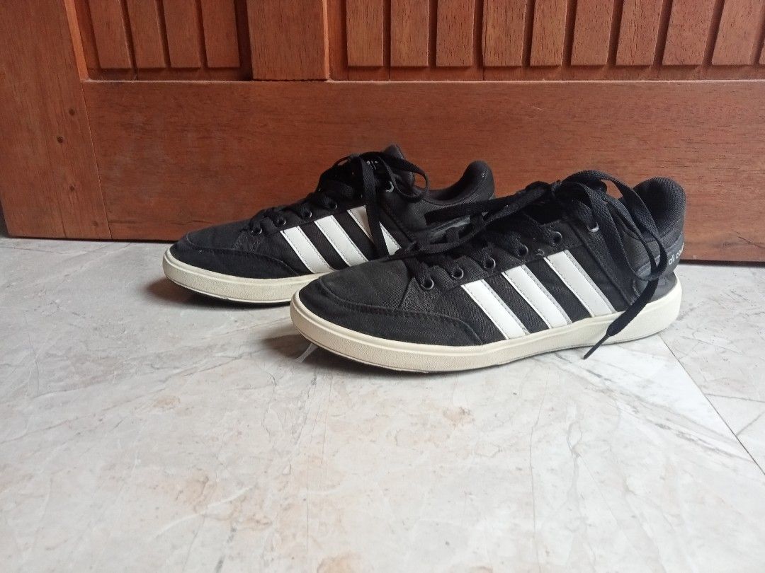 Adidas size 40 5