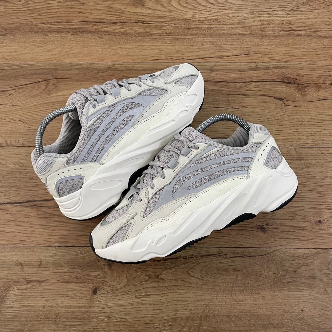 Harga adidas yeezy new arrivals 700